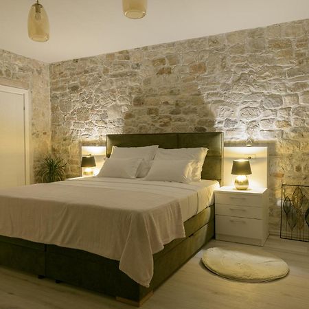 Rooms Bartul Trogir Buitenkant foto