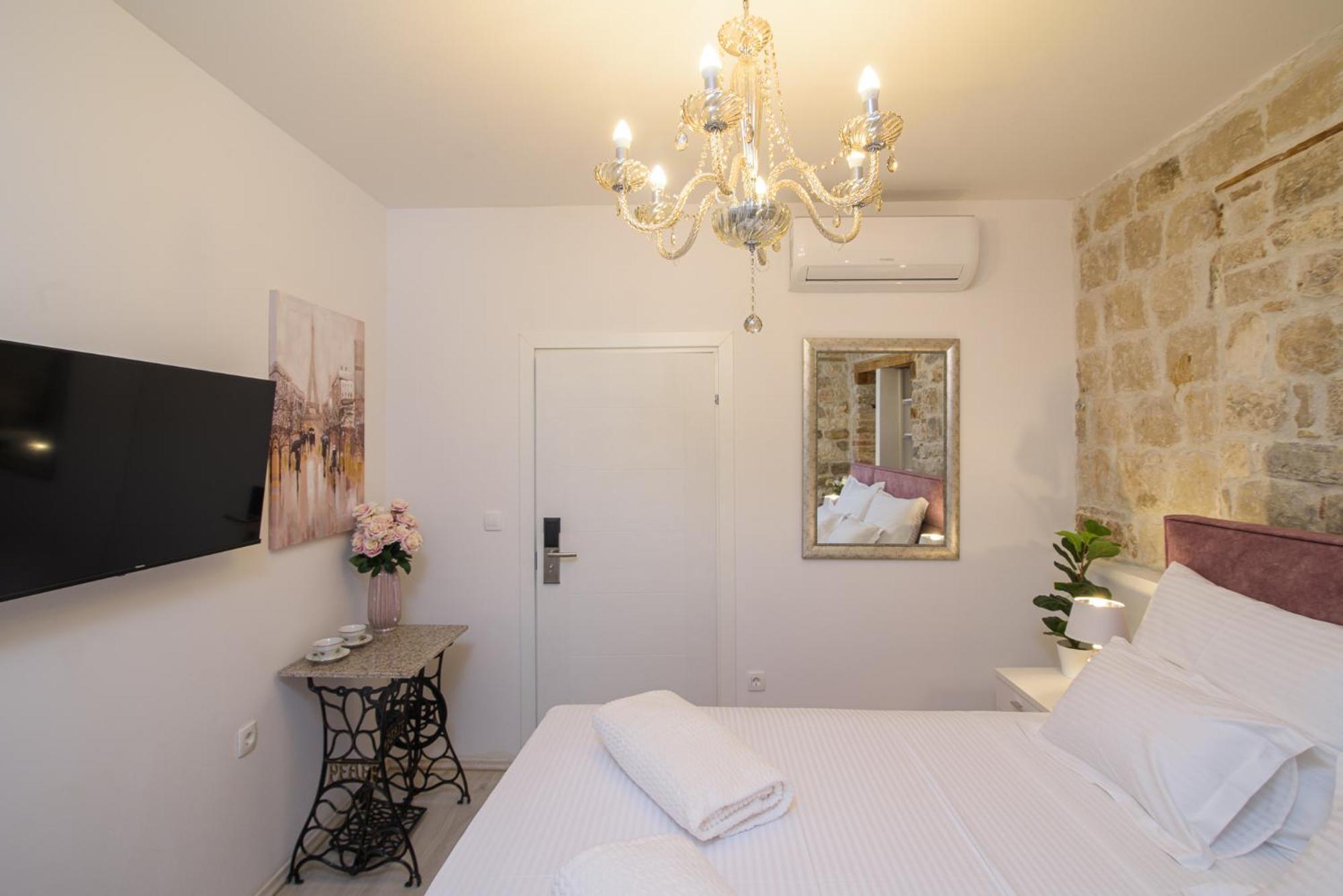 Rooms Bartul Trogir Buitenkant foto
