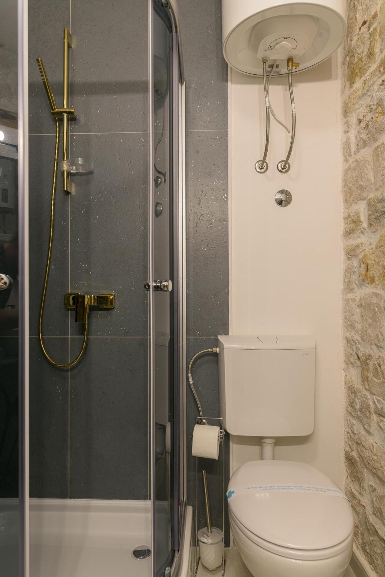 Rooms Bartul Trogir Buitenkant foto
